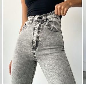 Acid washed black jeans